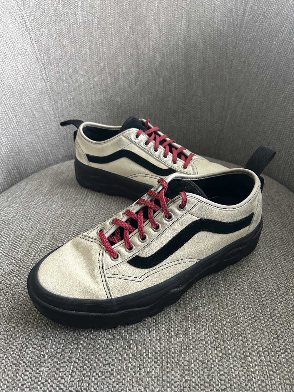 Vans Sentry Old Skool WC Hiker Suede Marshmallow Black Sneakers
